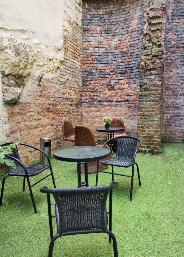 Puffa Hostel Lux Варшава Екстер'єр фото