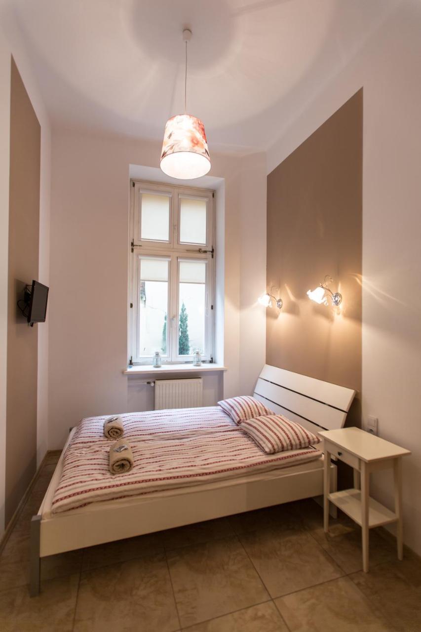 Puffa Hostel Lux Варшава Екстер'єр фото
